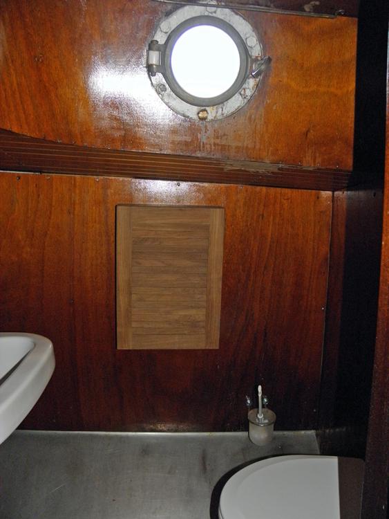 Fore ship, Accommodation